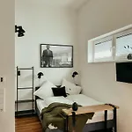 Bhh Living - Zentrale Lage, Ruhige Naechte, Perfekter Komfort 3*