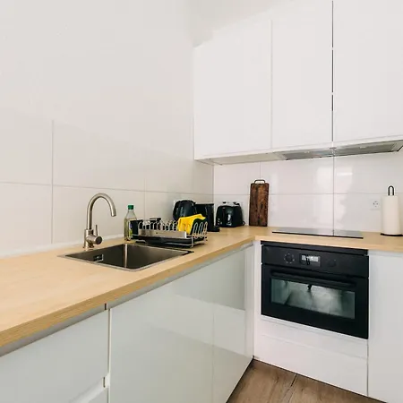 Bhh Living - Zentrale Lage, Ruhige Nächte, Perfekter Komfort Aparthotel