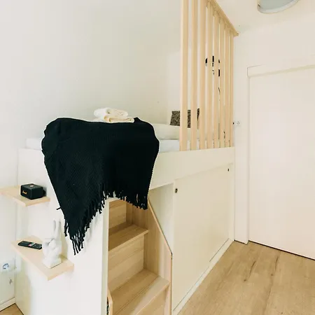 Bhh Living - Zentrale Lage, Ruhige Nächte, Perfekter Komfort Düsseldorf
