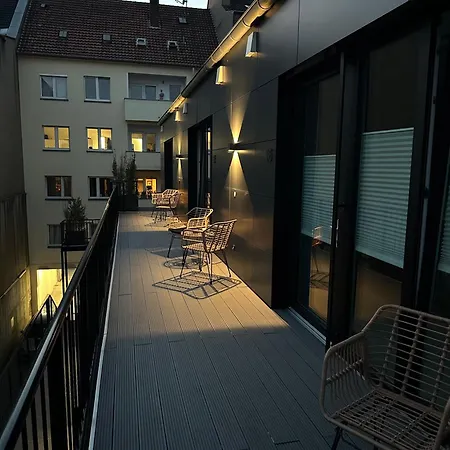 Bhh Living - Zentrale Lage, Ruhige Naechte, Perfekter Komfort Aparthotel *