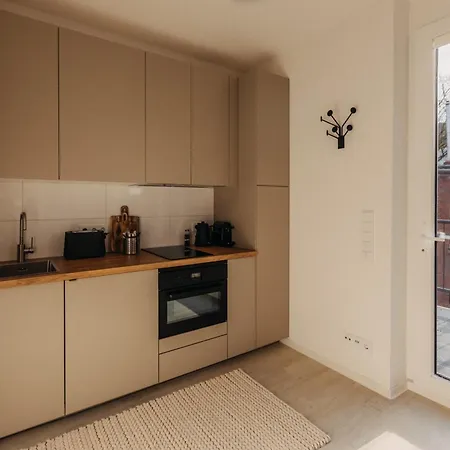 Aparthotel Bhh Living - Zentrale Lage, Ruhige Naechte, Perfekter Komfort