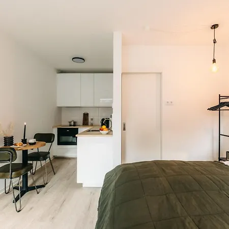 Aparthotel Bhh Living - Zentrale Lage, Ruhige Naechte, Perfekter Komfort Dusseldorf