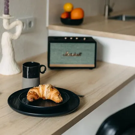 Bhh Living - Zentrale Lage, Ruhige Naechte, Perfekter Komfort Aparthotel