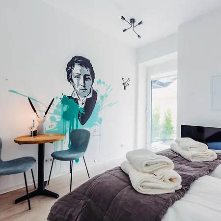 Bhh Living - Zentrale Lage, Ruhige Naechte, Perfekter Komfort