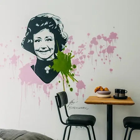 Aparthotel Bhh Living - Zentrale Lage, Ruhige Naechte, Perfekter Komfort *