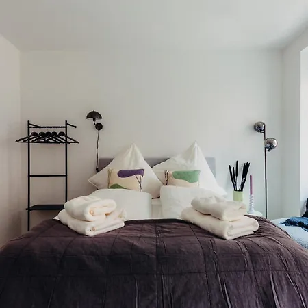 Bhh Living - Zentrale Lage, Ruhige Naechte, Perfekter Komfort