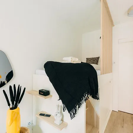 Bhh Living - Zentrale Lage, Ruhige Naechte, Perfekter Komfort Aparthotel *