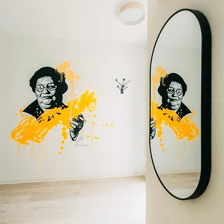 Bhh Living - Zentrale Lage, Ruhige Naechte, Perfekter Komfort