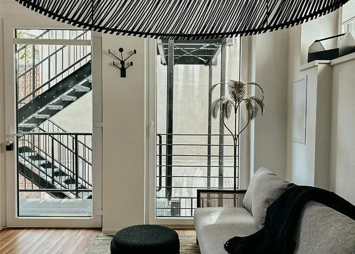 Bhh Living - Zentrale Lage, Ruhige Naechte, Perfekter Komfort Apartahotel