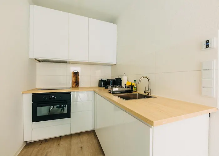 Bhh Living - Zentrale Lage, Ruhige Naechte, Perfekter Komfort 3*