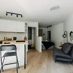 Bhh Living - Zentrale Lage, Ruhige Naechte, Perfekter Komfort 3*
