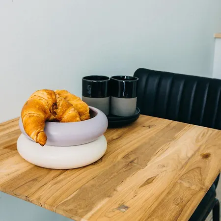 Bhh Living - Zentrale Lage, Ruhige Naechte, Perfekter Komfort