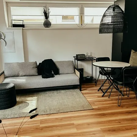 Ξενοδοχείο με διαμερίσματα Bhh Living - Zentrale Lage, Ruhige Naechte, Perfekter Komfort 3*