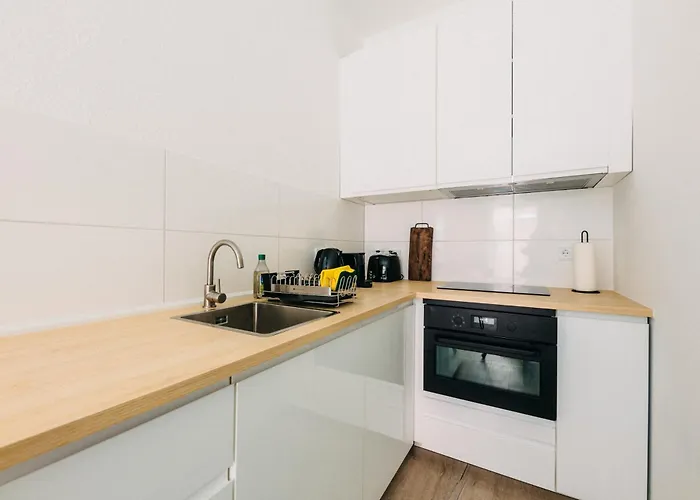 Bhh Living - Zentrale Lage, Ruhige Naechte, Perfekter Komfort Ξενοδοχείο με διαμερίσματα