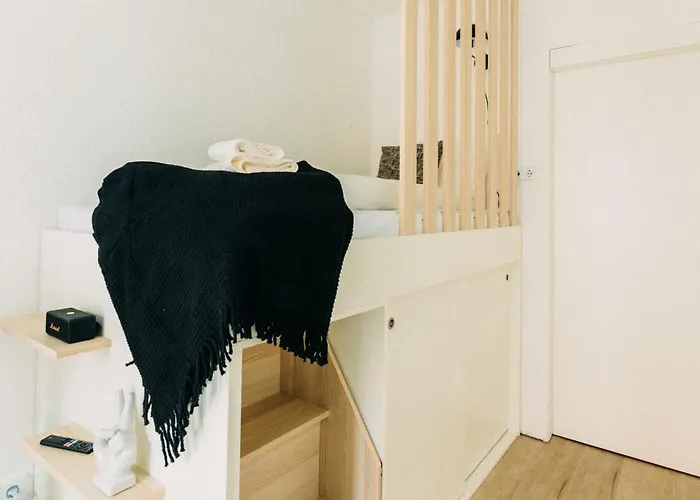 Bhh Living - Zentrale Lage, Ruhige Naechte, Perfekter Komfort Ντίσελντορφ